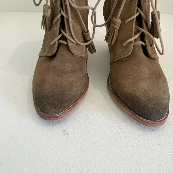 Crevo Sumerset Lace Up Suede Heeled Ankle Boot Camel Brown Women's Size 7.5 EUC - Picture 4 of 9